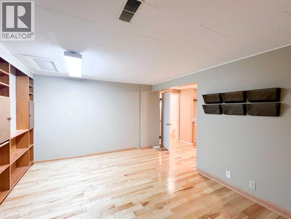 85 Malibou Road Sw, Calgary, Alberta  T2V 1X4 - Photo 31 - A2245468