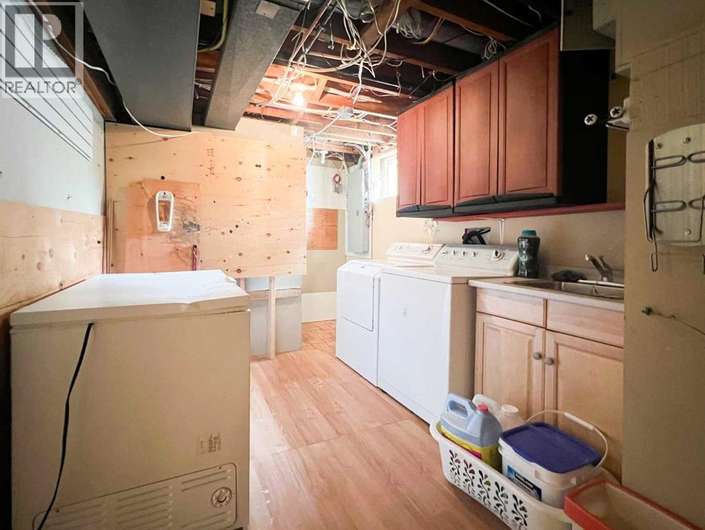 85 Malibou Road Sw, Calgary, Alberta  T2V 1X4 - Photo 38 - A2245468