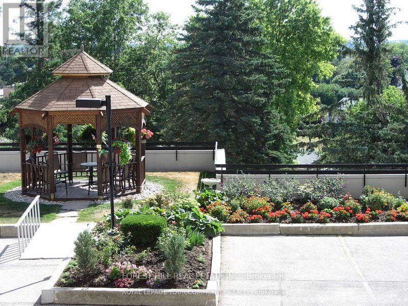 706 - 40 William Roe Boulevard, Newmarket (Central Newmarket), Ontario  L3Y 5N4 - Photo 29 - N12476025