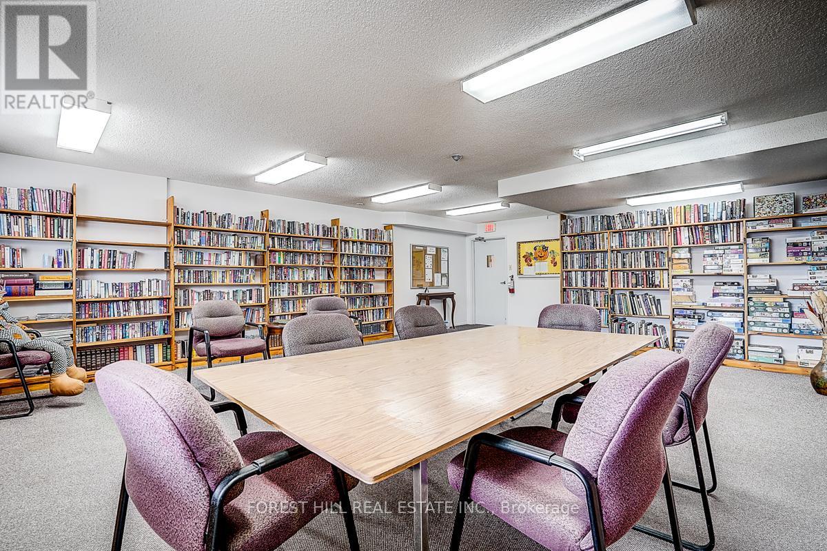 706 - 40 William Roe Boulevard, Newmarket (Central Newmarket), Ontario  L3Y 5N4 - Photo 32 - N12476025