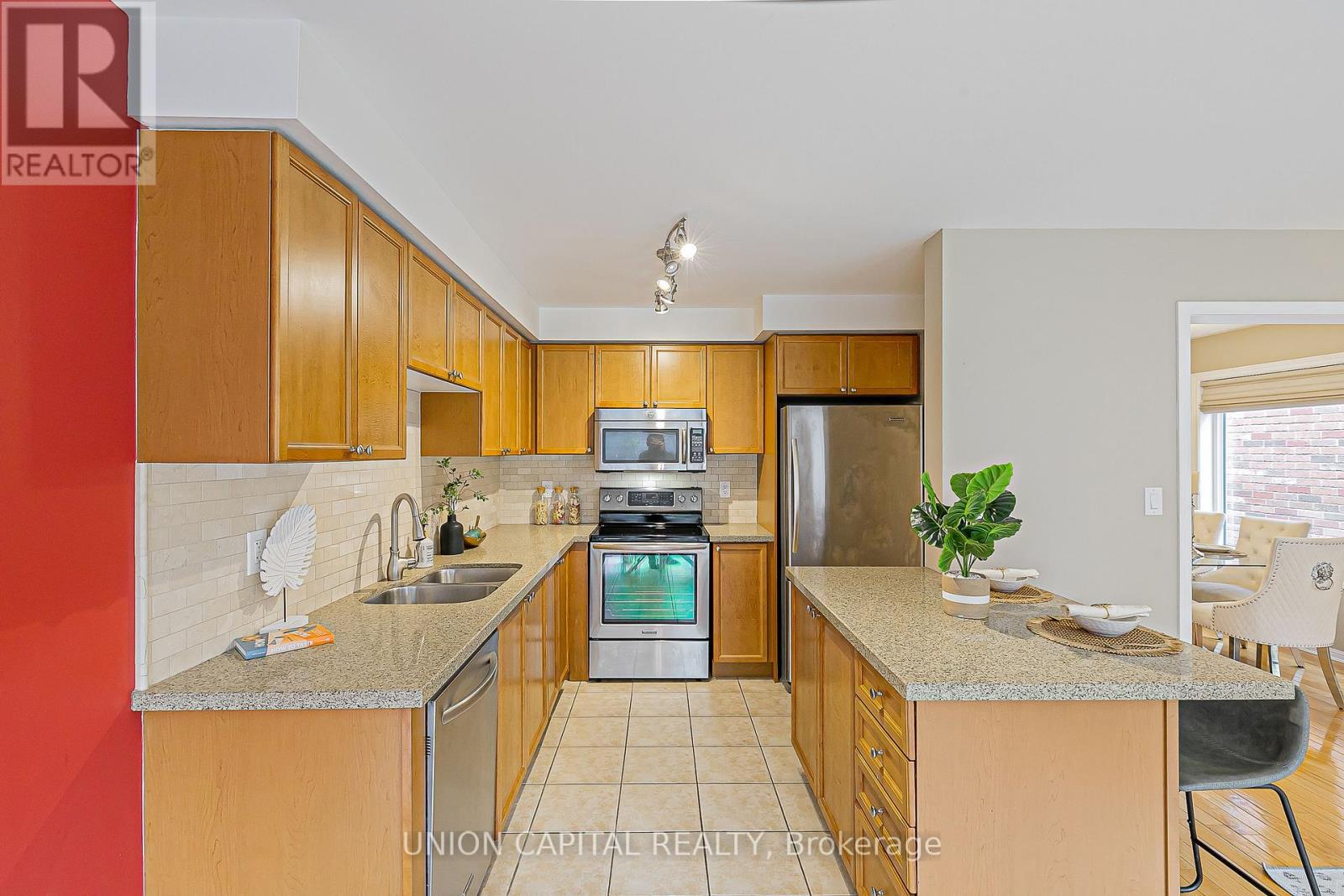 115 Ken Laushway Avenue, Whitchurch-Stouffville (Stouffville), Ontario  L4A 0J5 - Photo 5 - N12476102