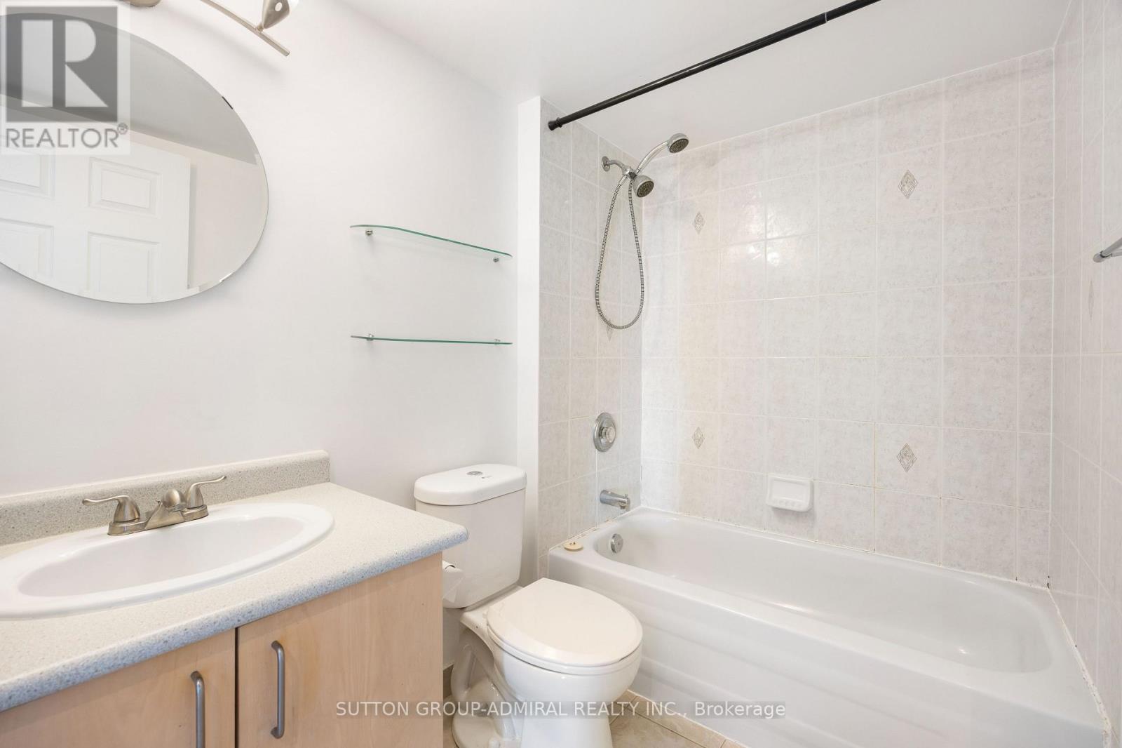 Ph18 - 3 Ellesmere Street, Richmond Hill (Langstaff), Ontario  L4B 4N2 - Photo 19 - N12476104
