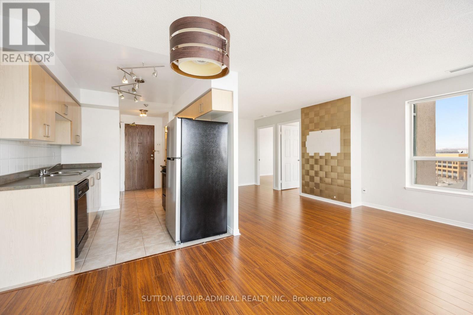 Ph18 - 3 Ellesmere Street, Richmond Hill (Langstaff), Ontario  L4B 4N2 - Photo 7 - N12476104