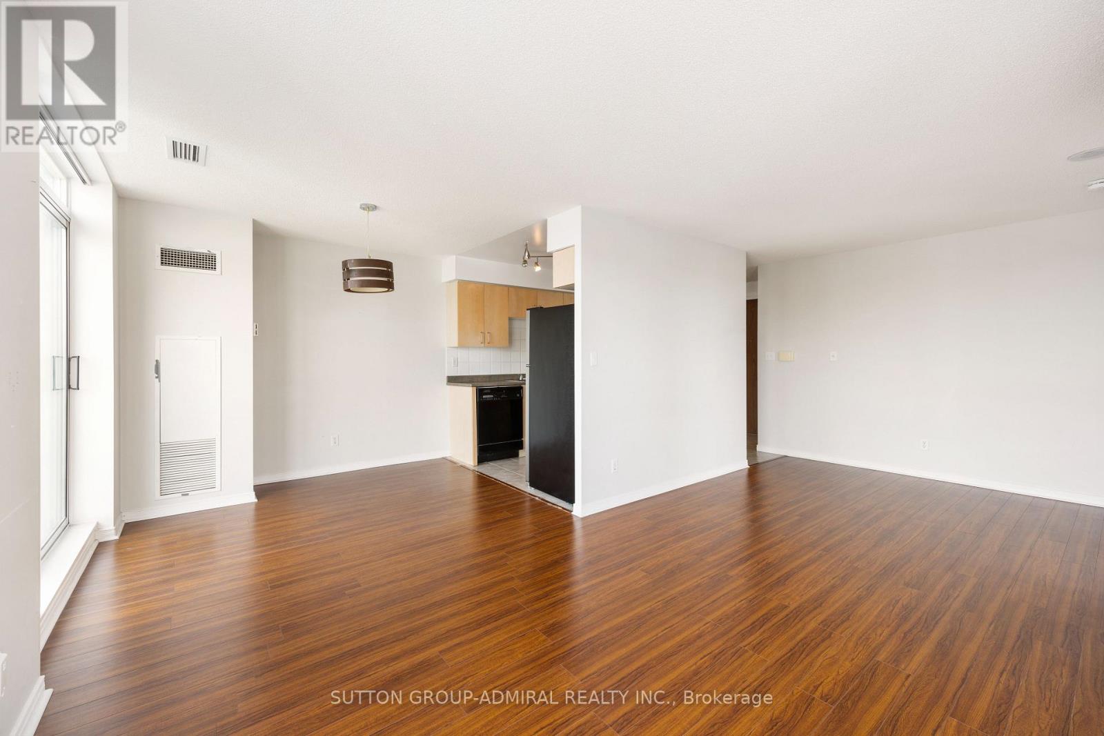 Ph18 - 3 Ellesmere Street, Richmond Hill (Langstaff), Ontario  L4B 4N2 - Photo 8 - N12476104