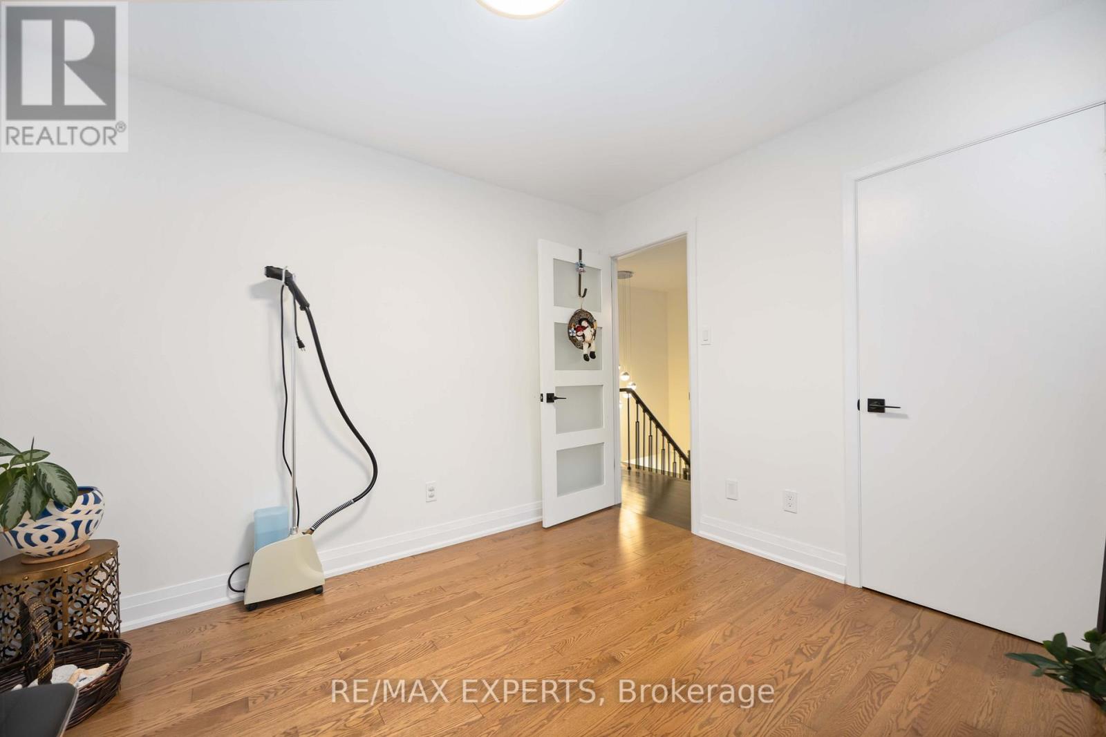 93 Stiver Drive, Newmarket (Bristol-London), Ontario  L3Y 7W2 - Photo 22 - N12476137