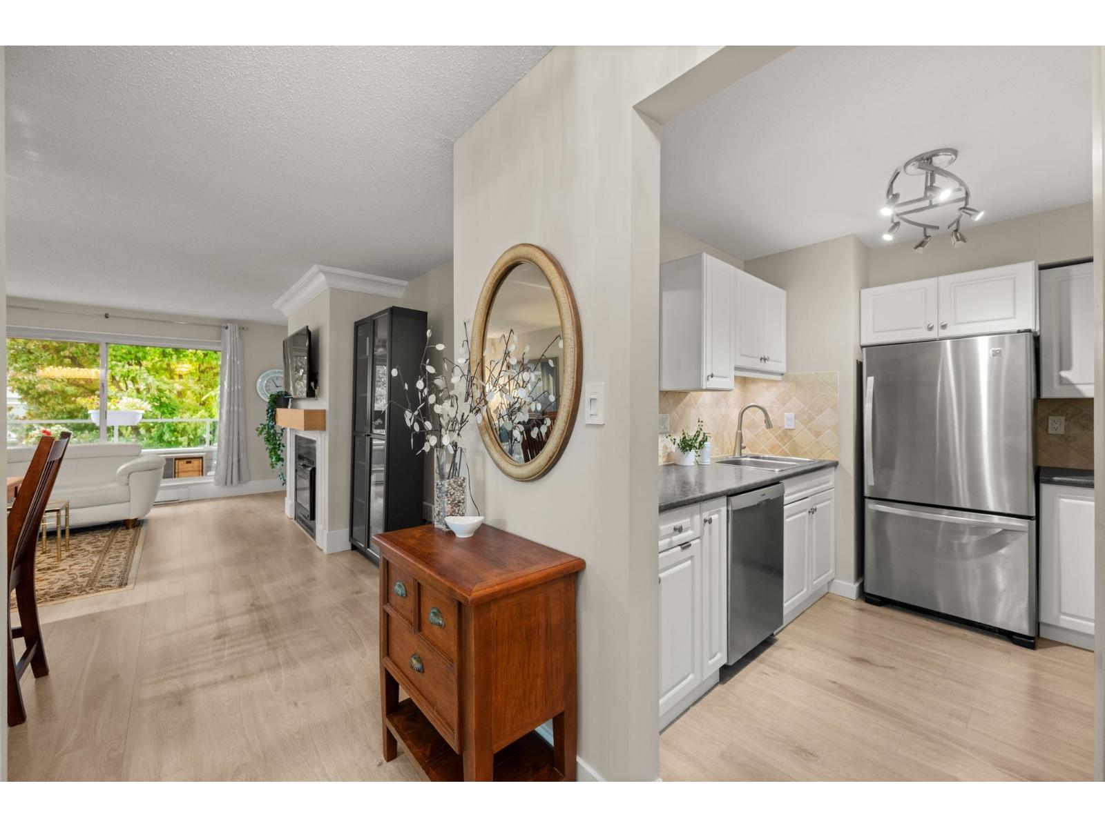 105 1354 Winter Street, White Rock, British Columbia  V4B 3Y1 - Photo 7 - R3060590