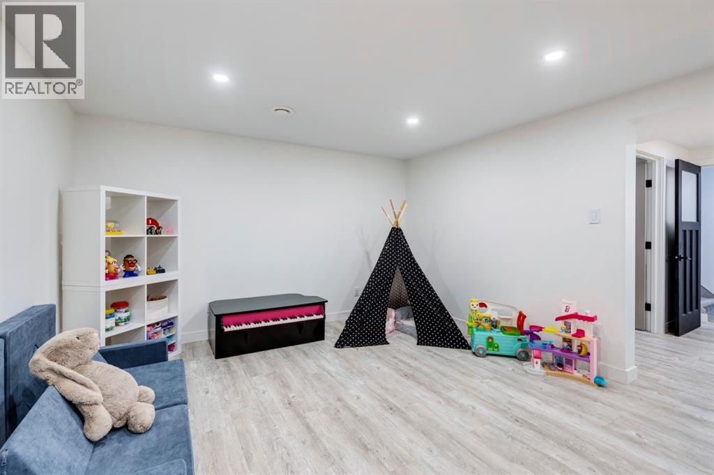 1240 Mapleglade Crescent Se, Calgary, Alberta  T2J 2H3 - Photo 35 - A2261189