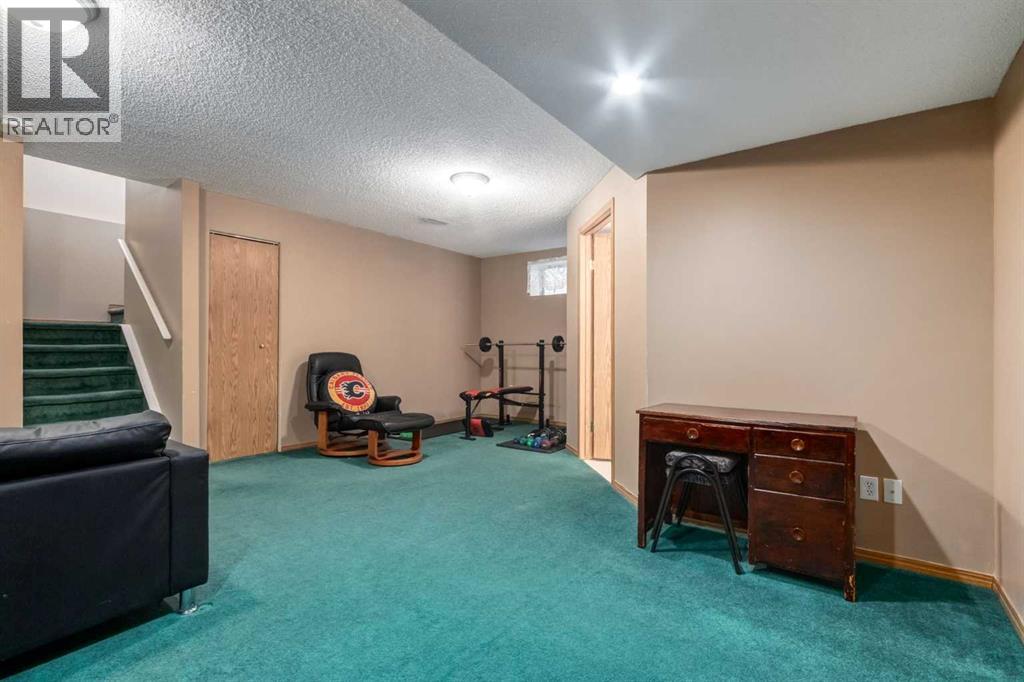 168 Mt Apex Green Se, Calgary, Alberta  T2Z 2V5 - Photo 32 - A2265112