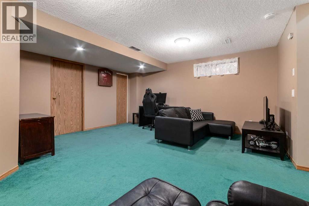 168 Mt Apex Green Se, Calgary, Alberta  T2Z 2V5 - Photo 34 - A2265112