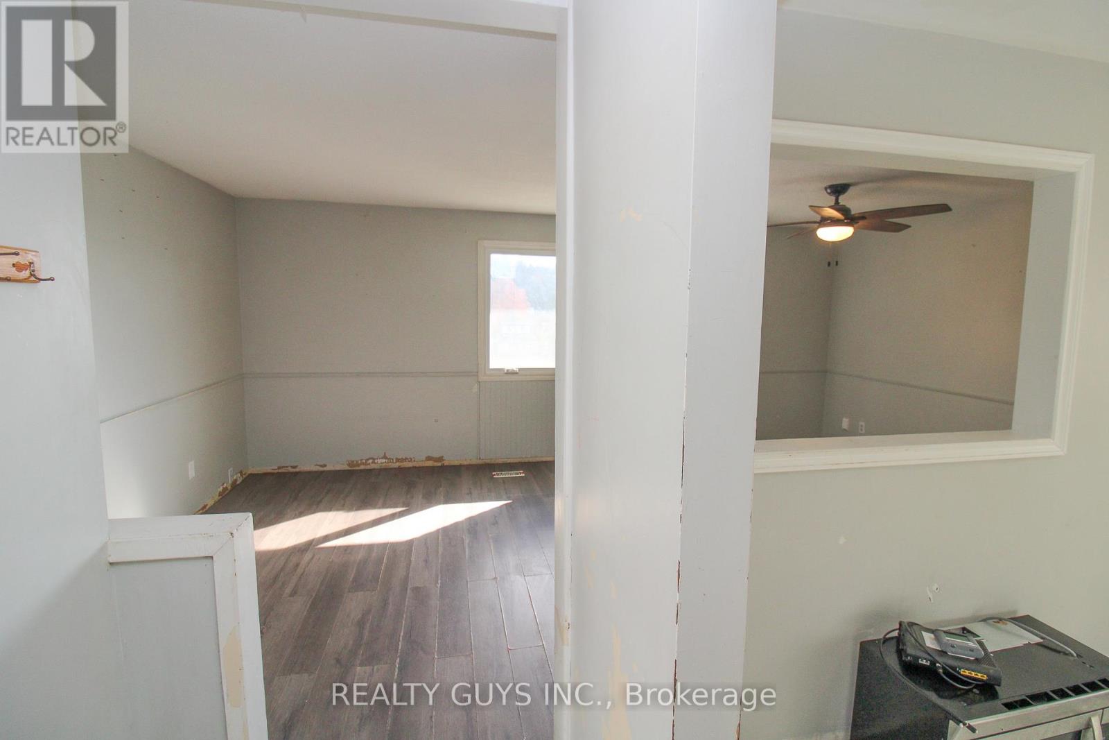 290 Mcfarlane Street, Peterborough, Ontario  K9H 1K4 - Photo 12 - X12476246