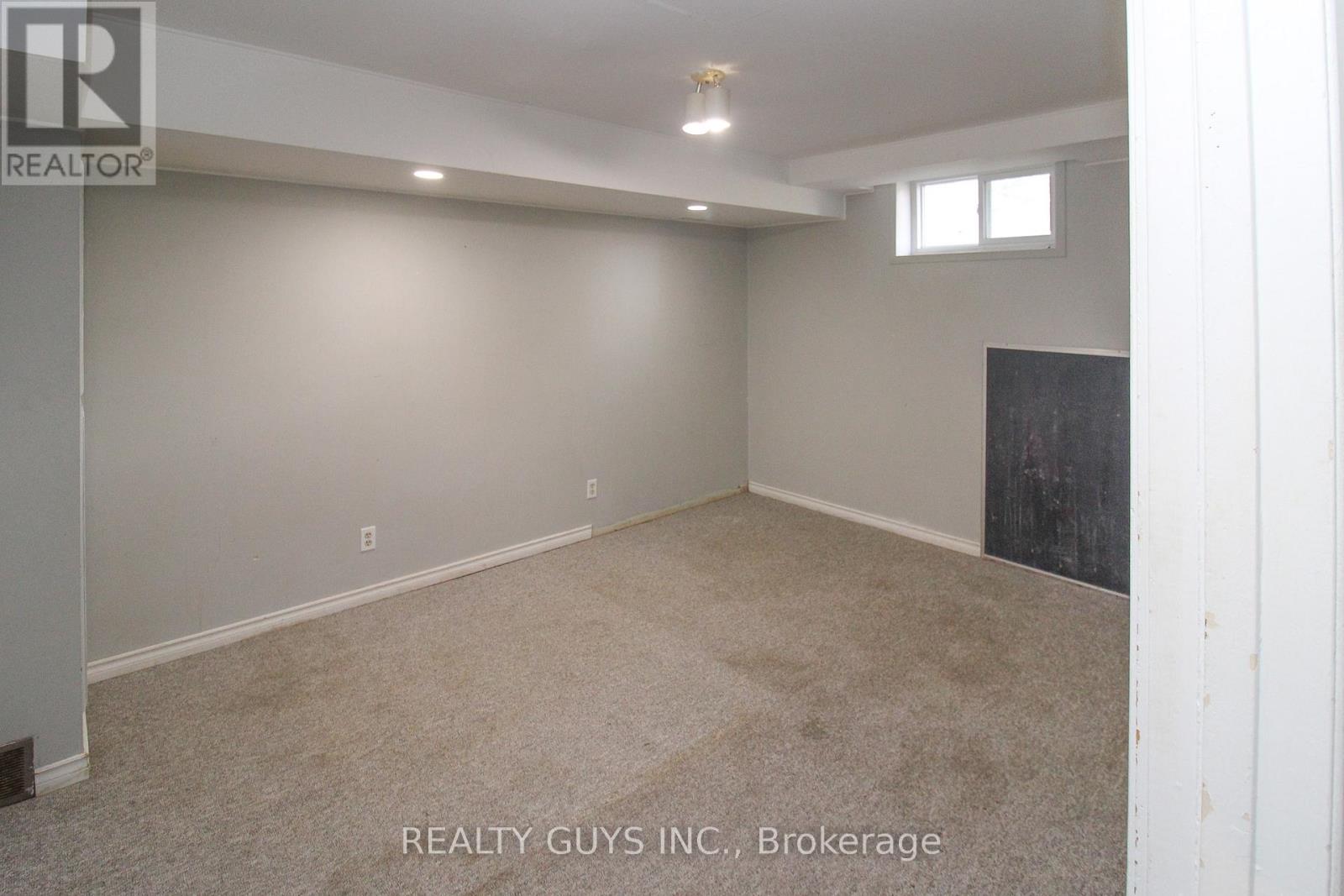 290 Mcfarlane Street, Peterborough, Ontario  K9H 1K4 - Photo 23 - X12476246