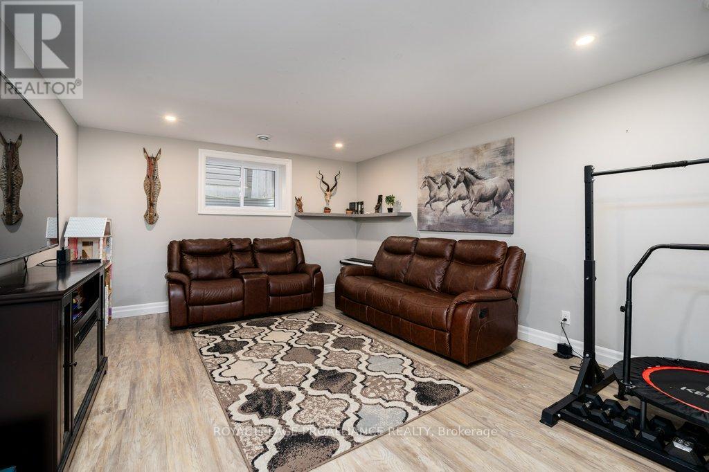 50 Stonegate Crescent, Quinte West, Ontario  K0K 2C0 - Photo 25 - X12476281