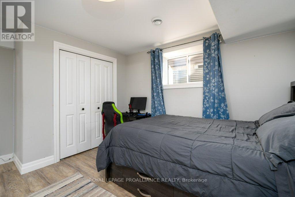 50 Stonegate Crescent, Quinte West, Ontario  K0K 2C0 - Photo 33 - X12476281