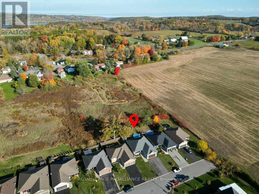 50 Stonegate Crescent, Quinte West, Ontario  K0K 2C0 - Photo 43 - X12476281