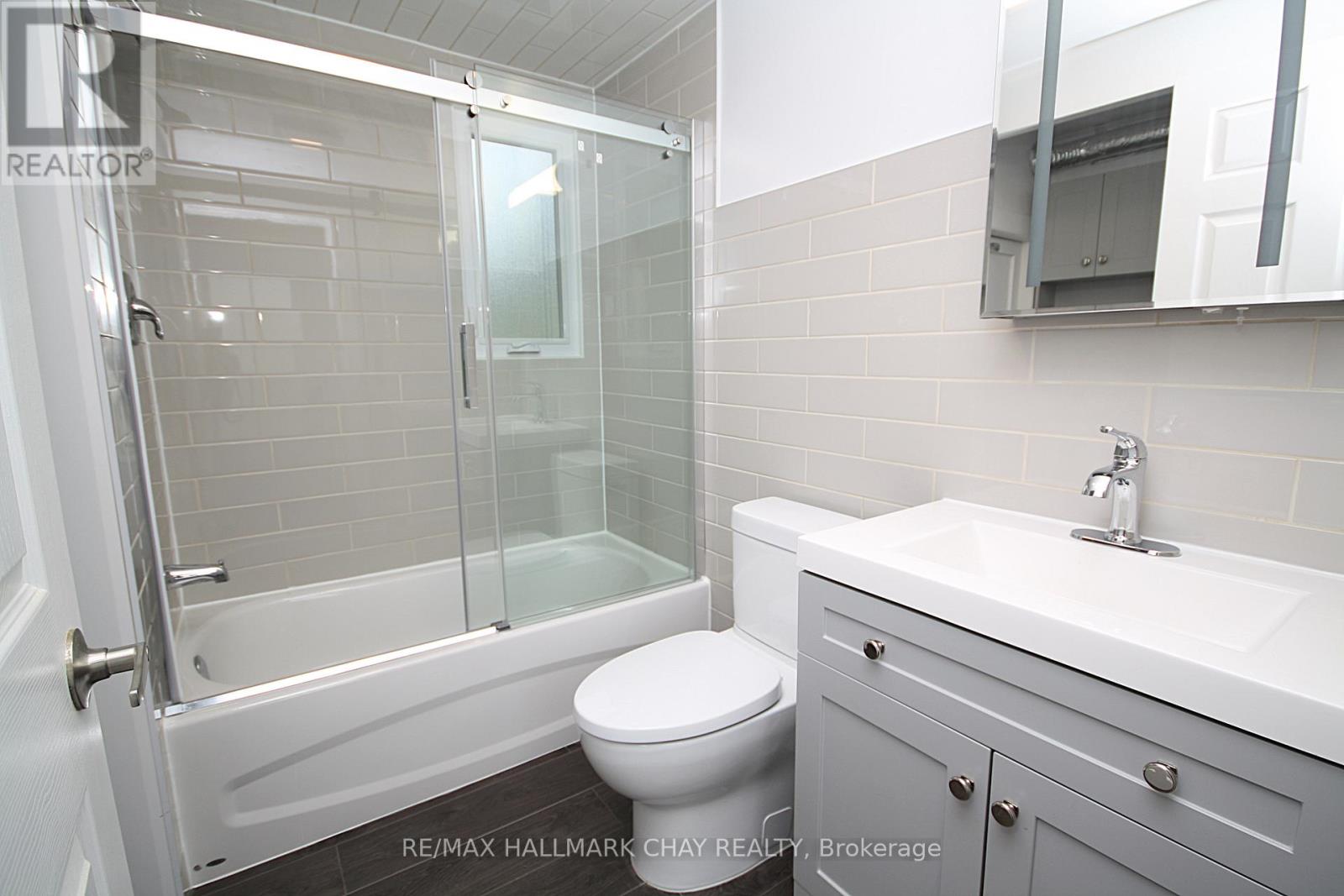 4064 Ash Crescent, Severn, Ontario  L3V 6H4 - Photo 24 - S12476012