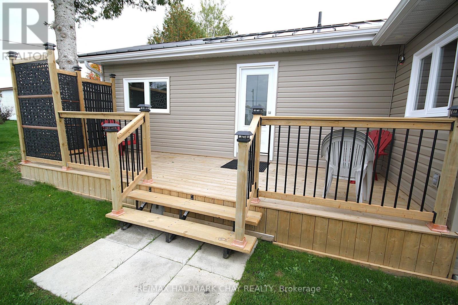 4064 Ash Crescent, Severn, Ontario  L3V 6H4 - Photo 3 - S12476012