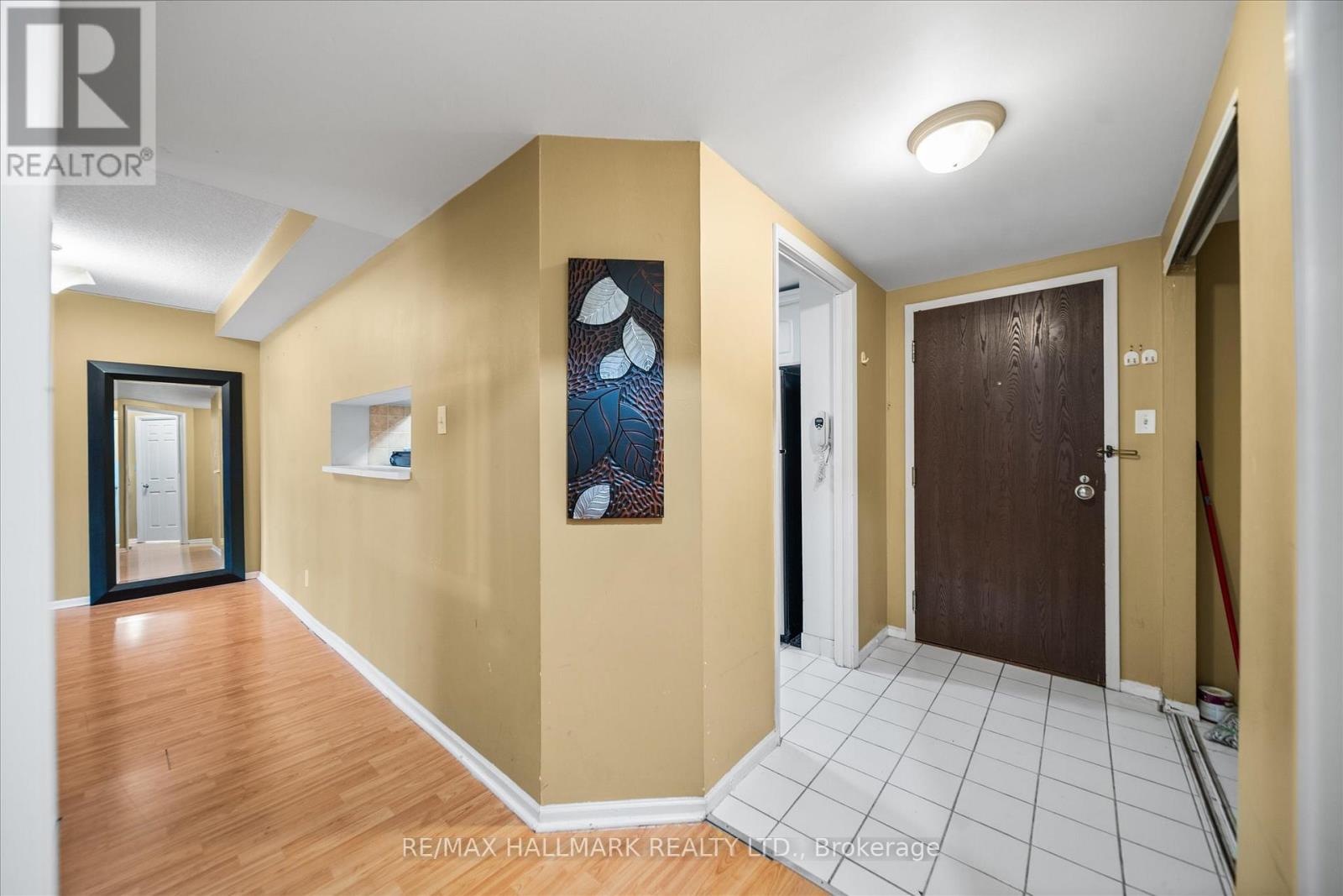 703 - 717 Bay Street, Toronto (Bay Street Corridor), Ontario  M5G 2J9 - Photo 12 - C12476160