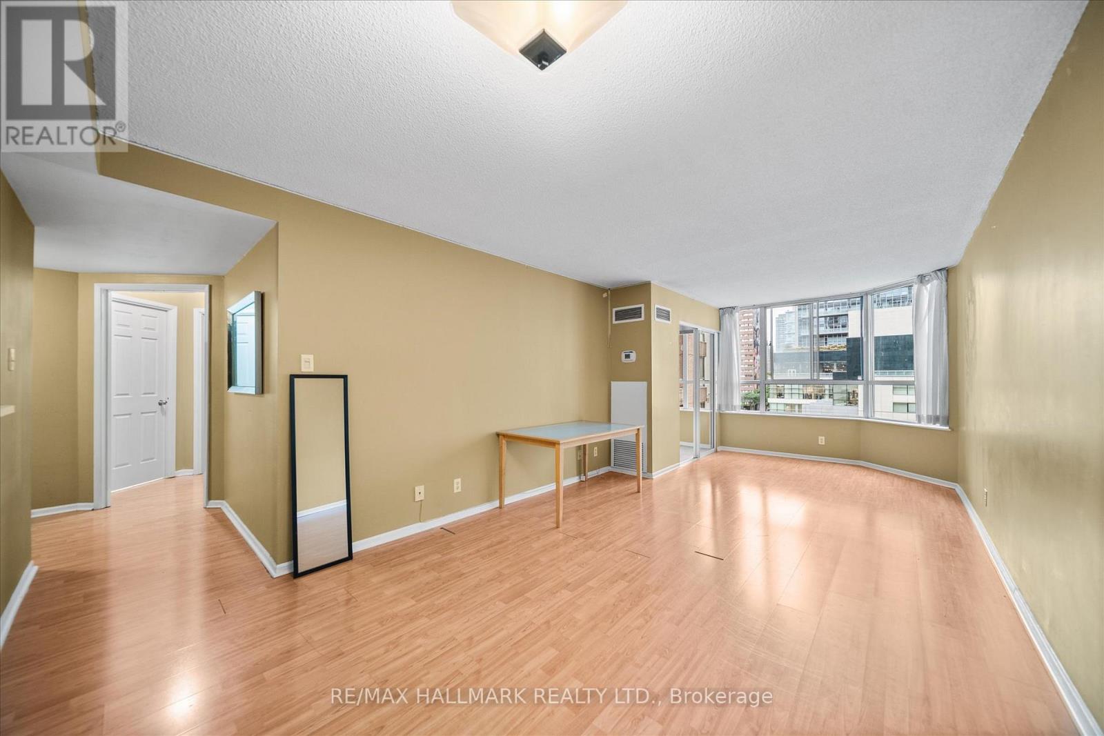 703 - 717 Bay Street, Toronto (Bay Street Corridor), Ontario  M5G 2J9 - Photo 14 - C12476160