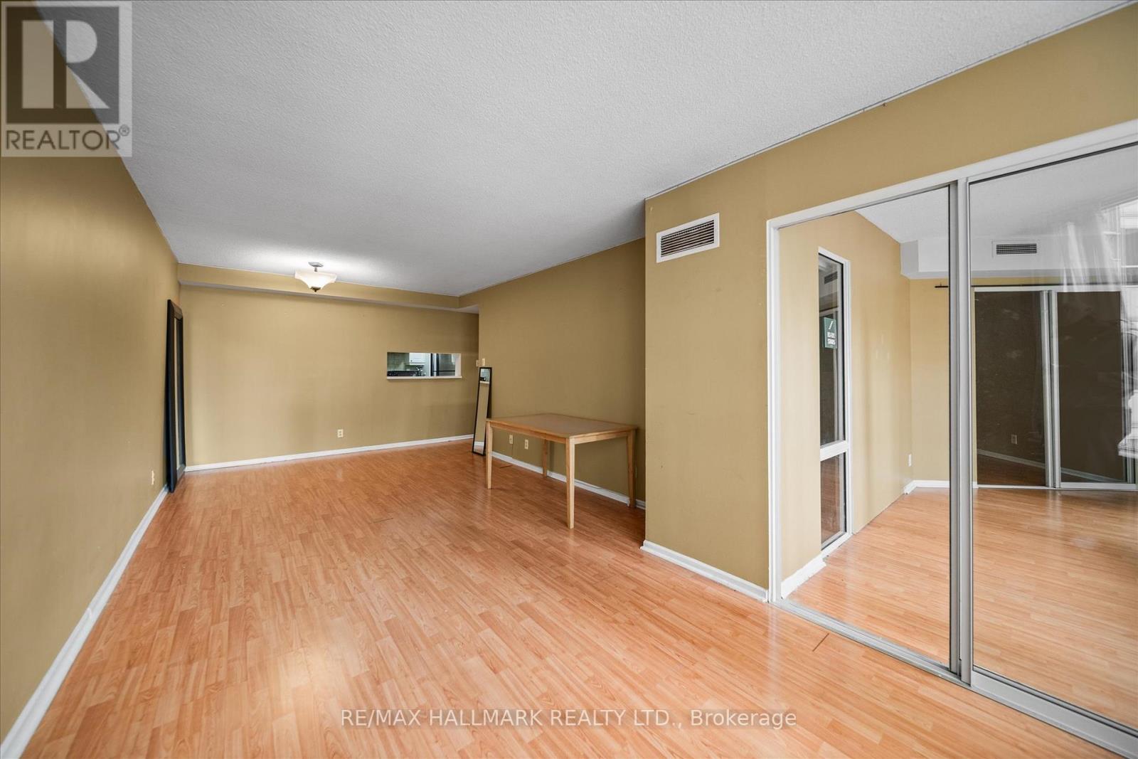 703 - 717 Bay Street, Toronto (Bay Street Corridor), Ontario  M5G 2J9 - Photo 16 - C12476160