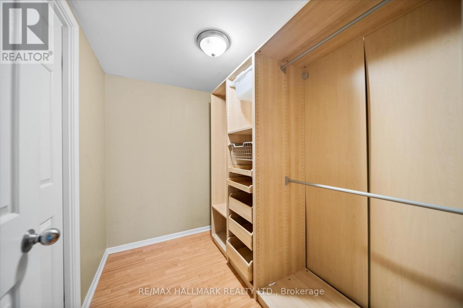 703 - 717 Bay Street, Toronto (Bay Street Corridor), Ontario  M5G 2J9 - Photo 21 - C12476160