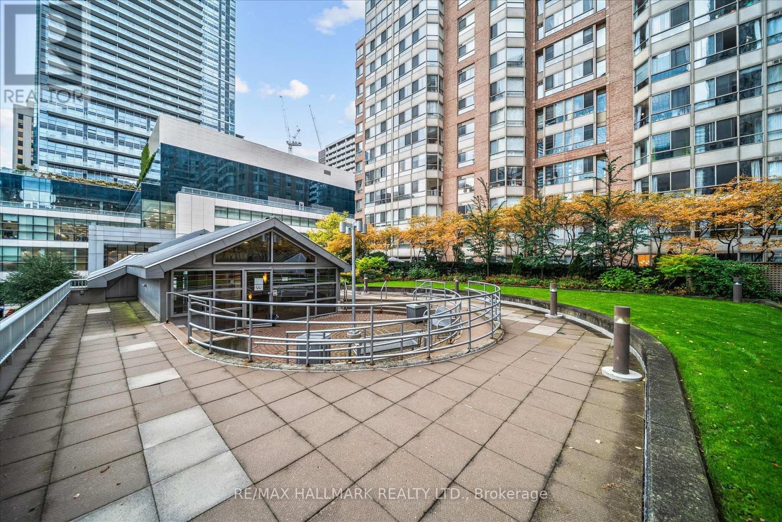 703 - 717 Bay Street, Toronto (Bay Street Corridor), Ontario  M5G 2J9 - Photo 33 - C12476160