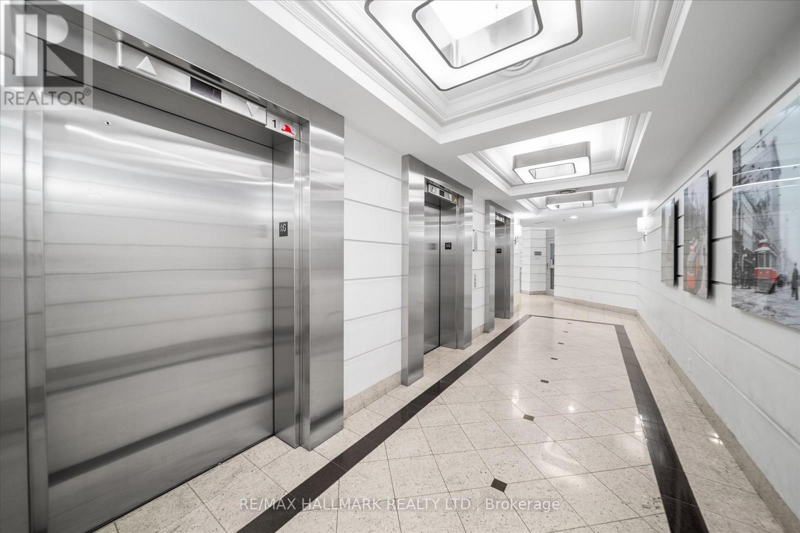 703 - 717 Bay Street, Toronto (Bay Street Corridor), Ontario  M5G 2J9 - Photo 7 - C12476160