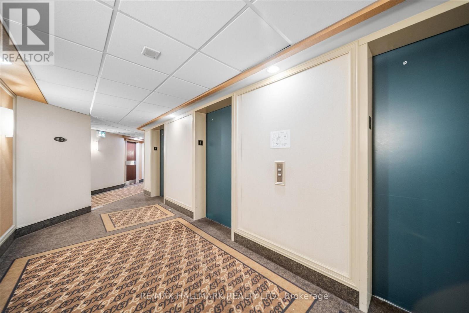 703 - 717 Bay Street, Toronto (Bay Street Corridor), Ontario  M5G 2J9 - Photo 8 - C12476160
