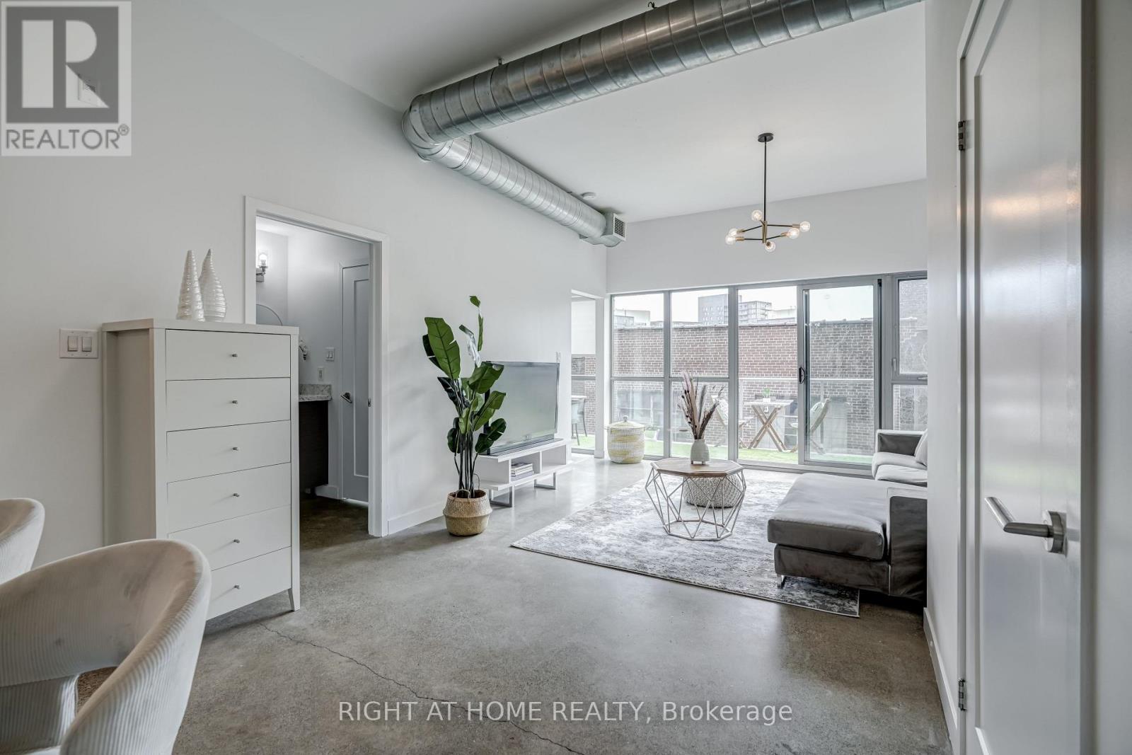 409 - 569 King Street E, Toronto (Moss Park), Ontario  M5A 1M5 - Photo 2 - C12476165
