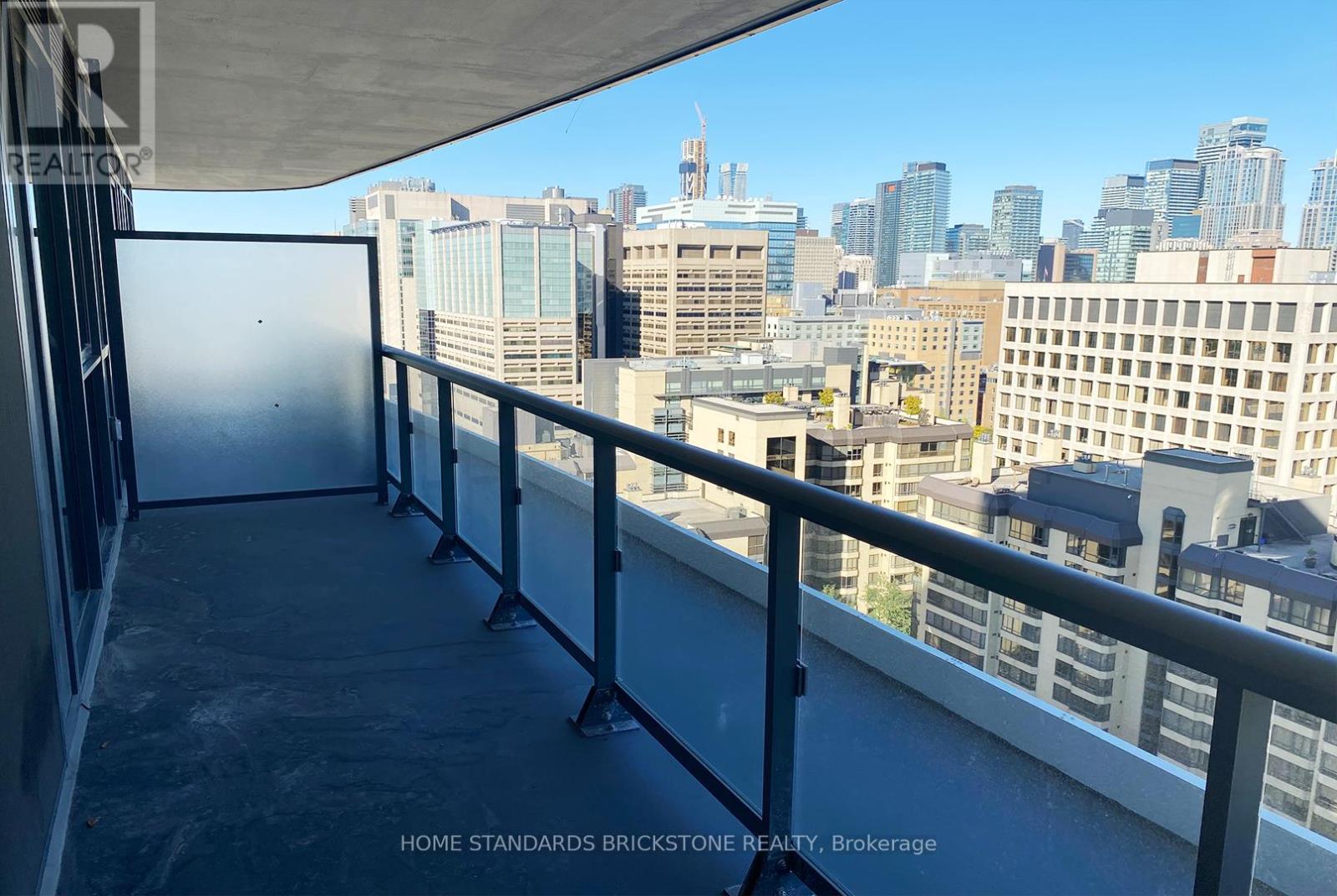 2104 - 280 Dundas Street, Toronto, Ontario  M5T 0E3 - Photo 1 - C12476190