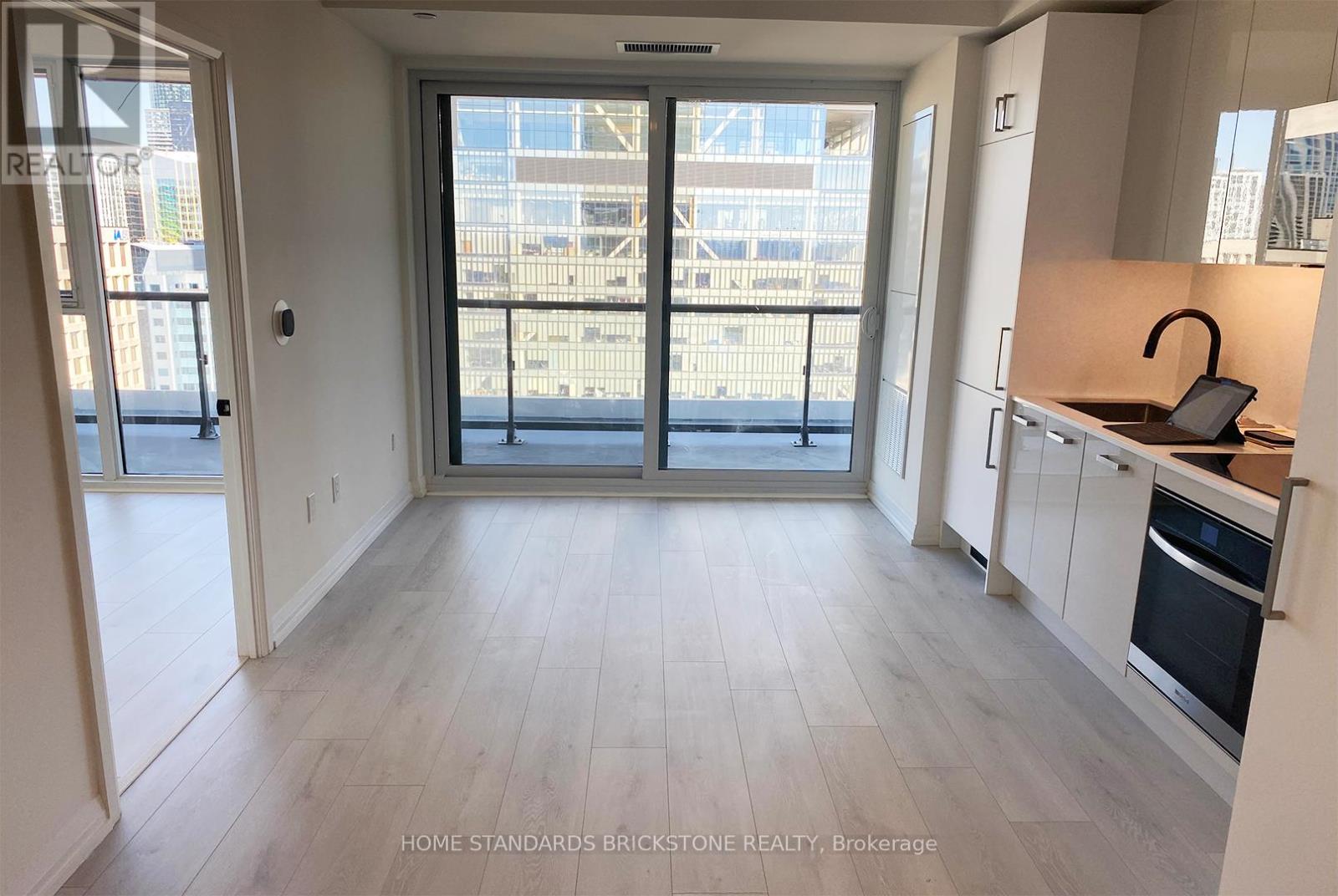 2104 - 280 Dundas Street, Toronto, Ontario  M5T 0E3 - Photo 2 - C12476190