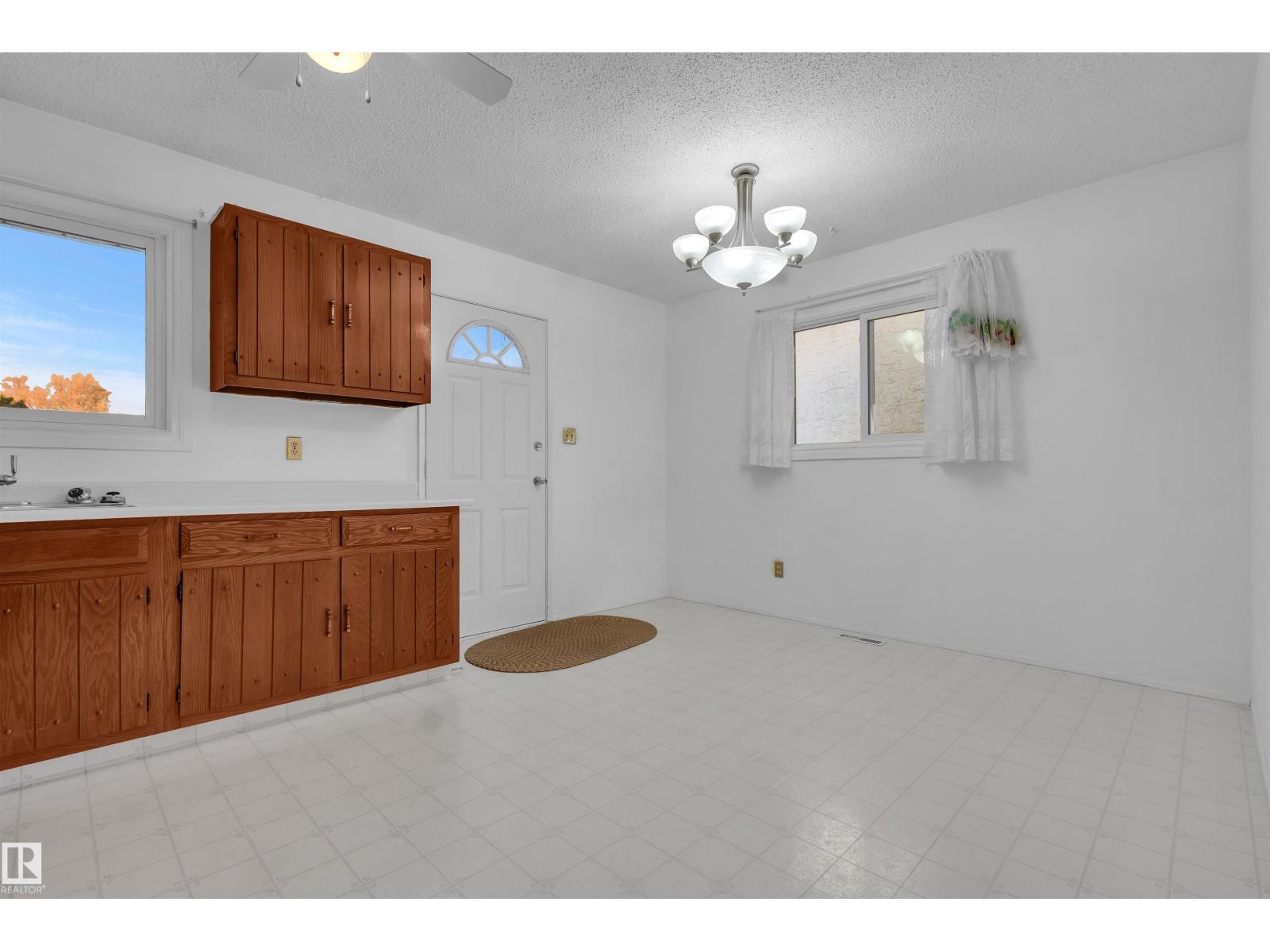 5118 17a Av Nw, Edmonton, Alberta  T6L 1A6 - Photo 12 - E4463054