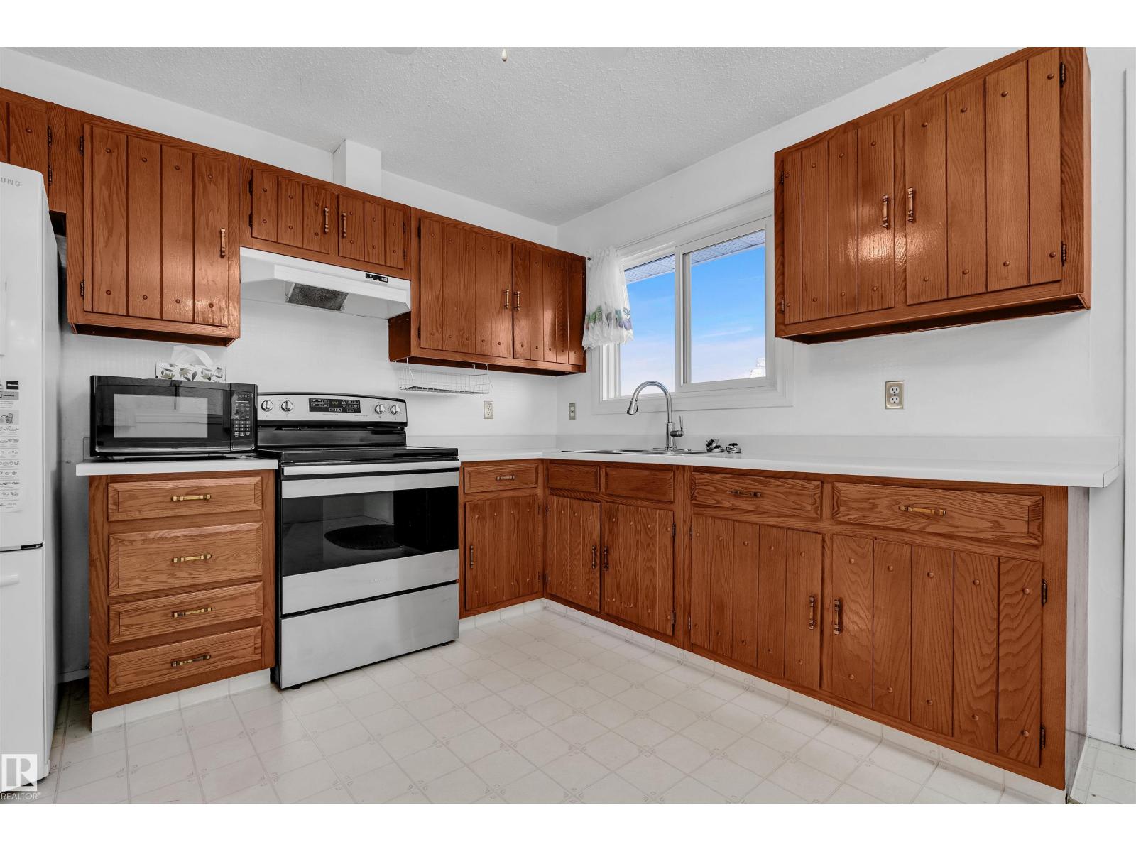 5118 17a Av Nw, Edmonton, Alberta  T6L 1A6 - Photo 13 - E4463054