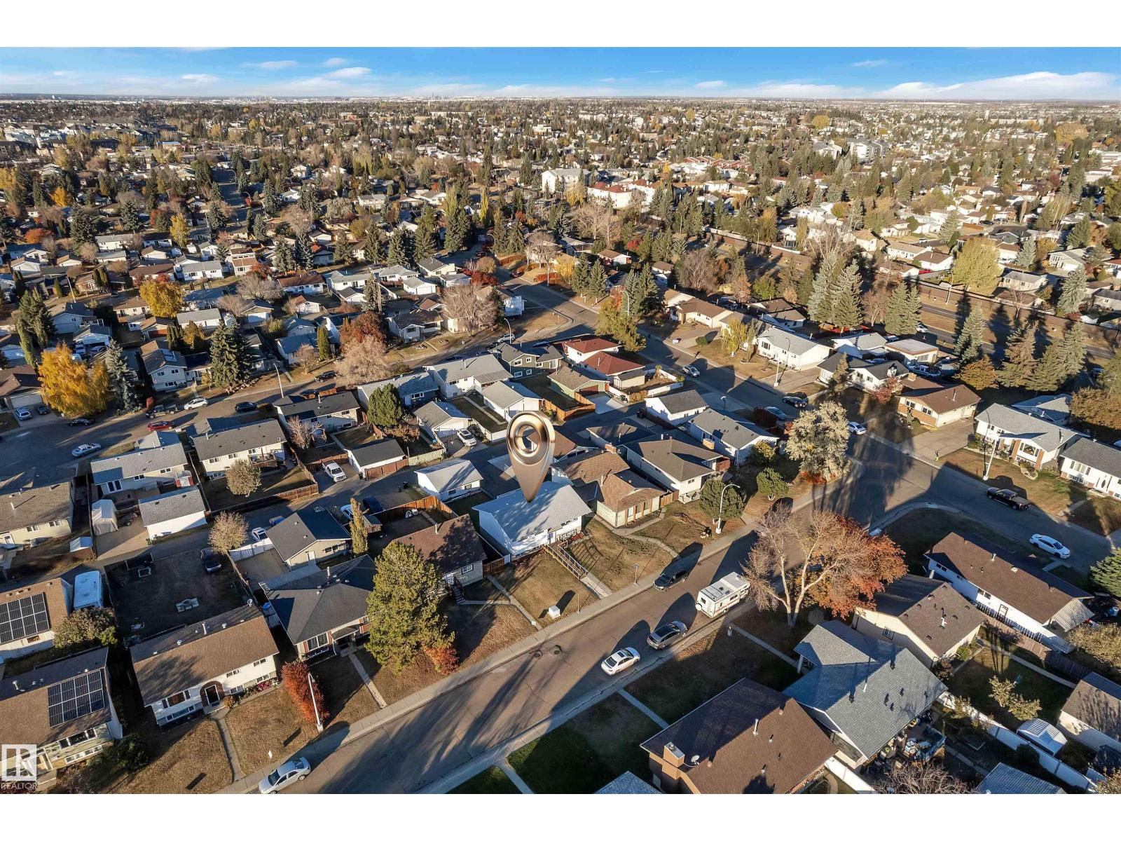 5118 17a Av Nw, Edmonton, Alberta  T6L 1A6 - Photo 3 - E4463054
