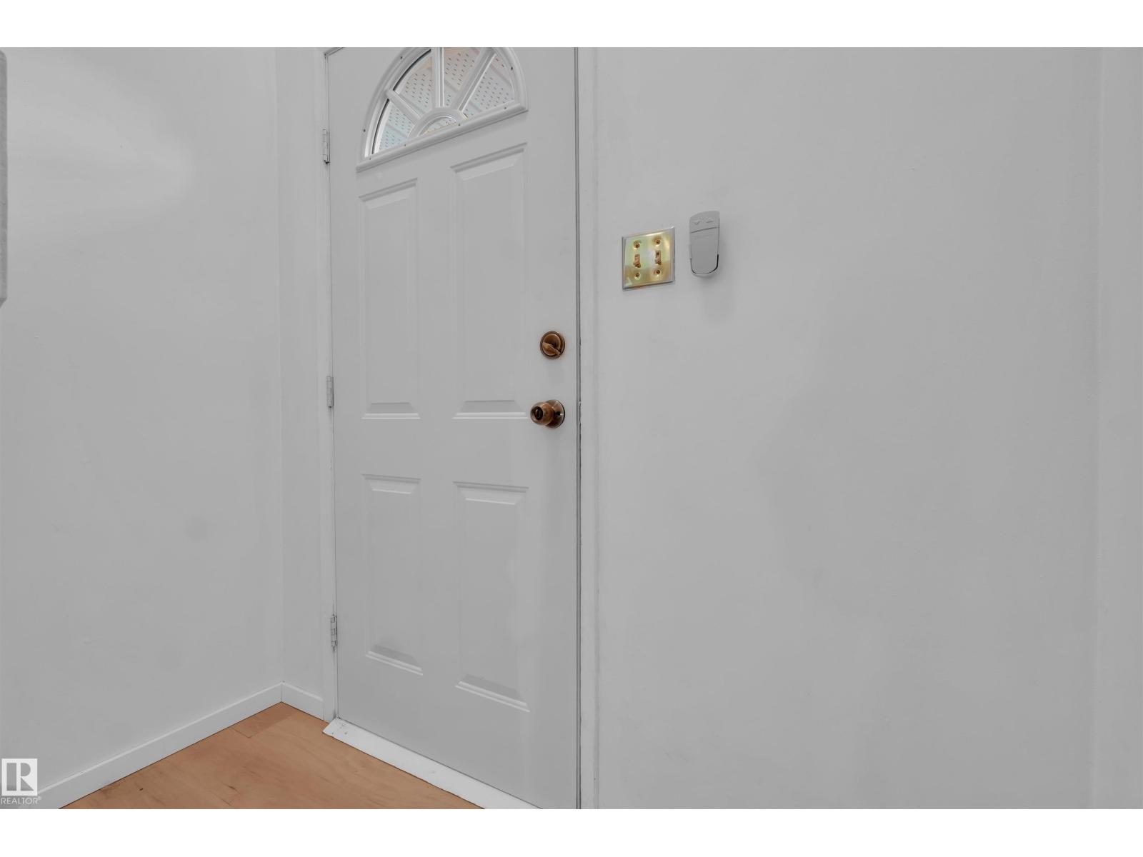 5118 17a Av Nw, Edmonton, Alberta  T6L 1A6 - Photo 7 - E4463054