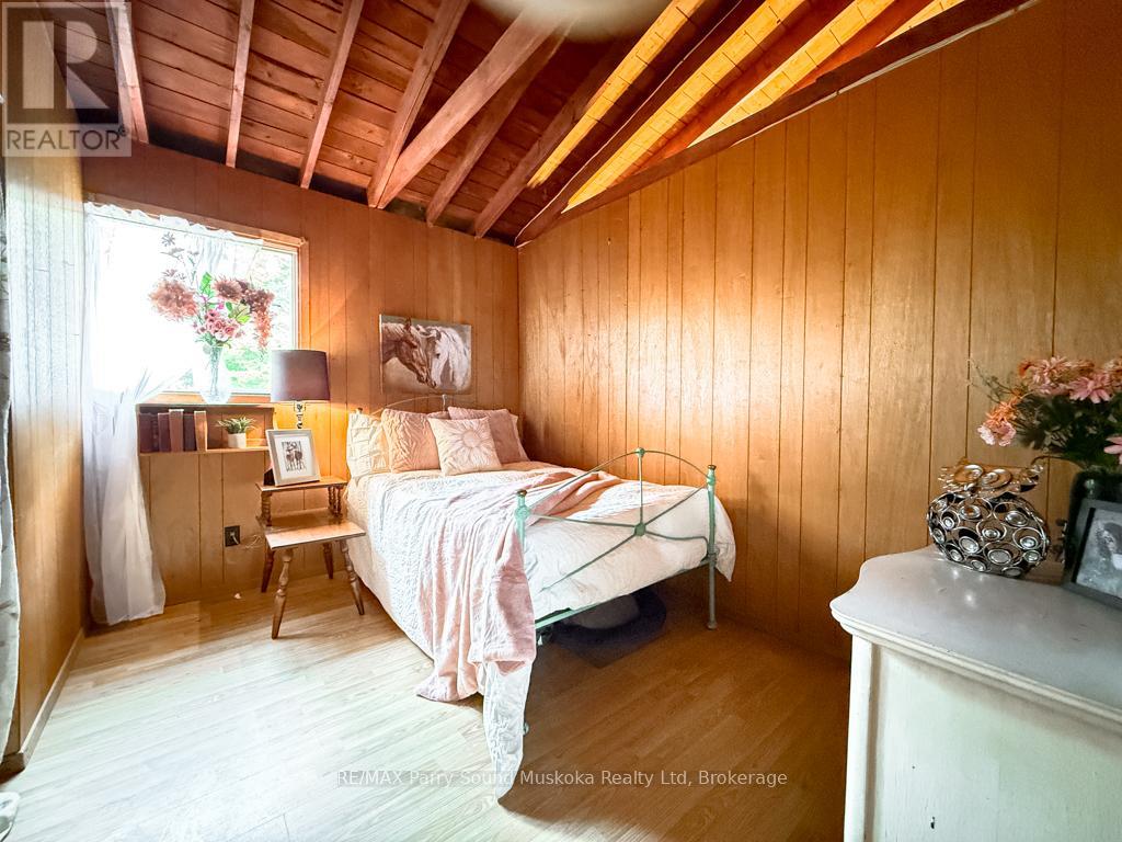 20 Golden Horseshoe Lane, Whitestone, Ontario  P0A 1G0 - Photo 26 - X12053152