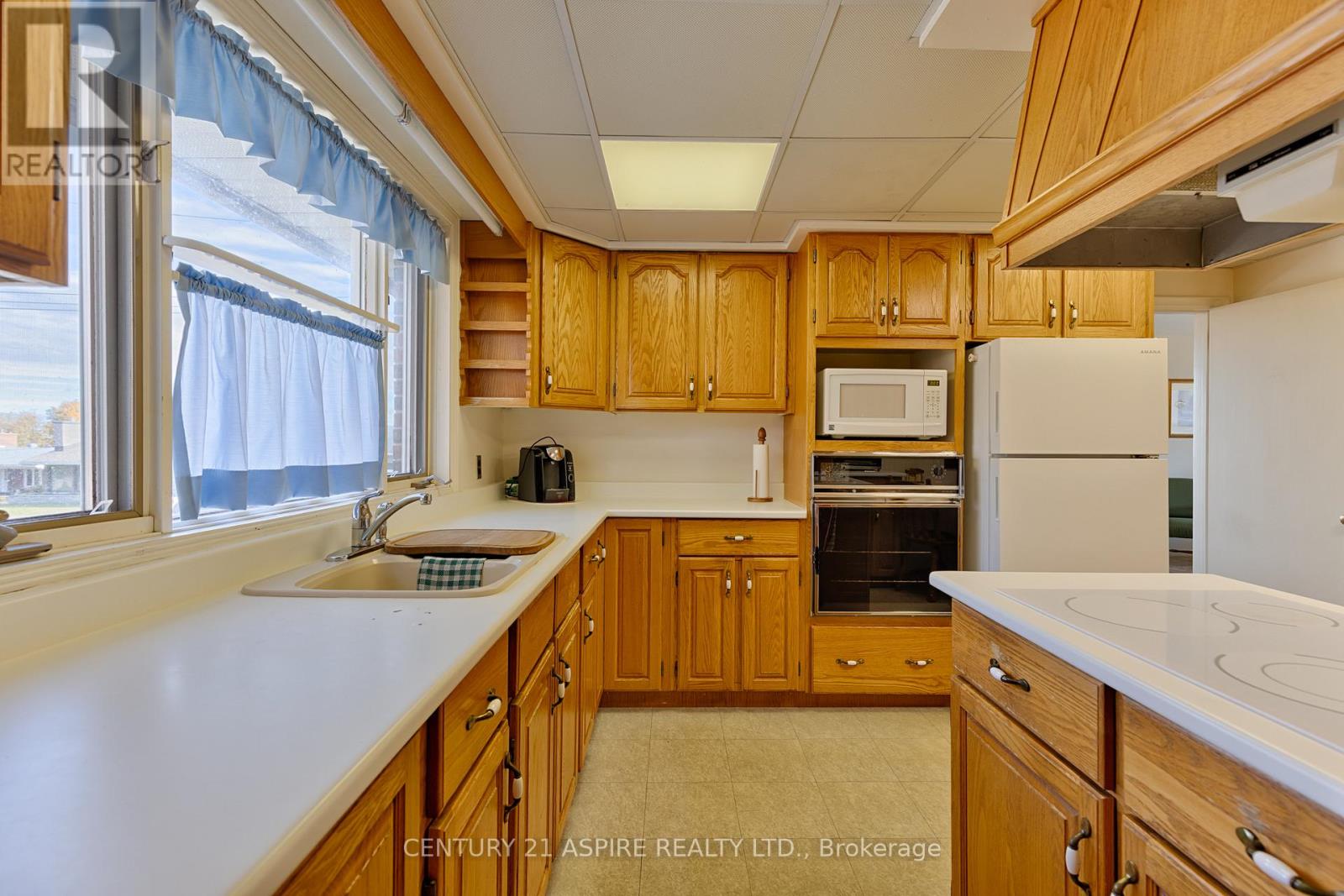 553 Champlain Street, Pembroke, Ontario  K8A 2W6 - Photo 19 - X12476275