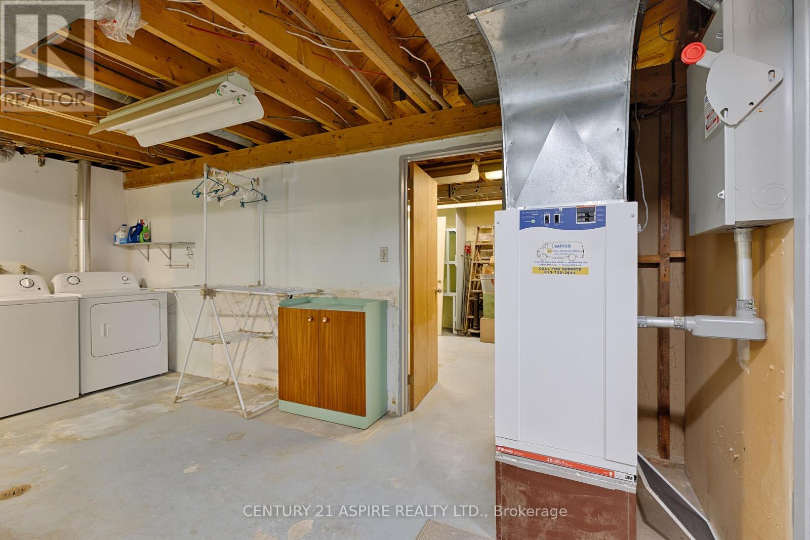 553 Champlain Street, Pembroke, Ontario  K8A 2W6 - Photo 35 - X12476275