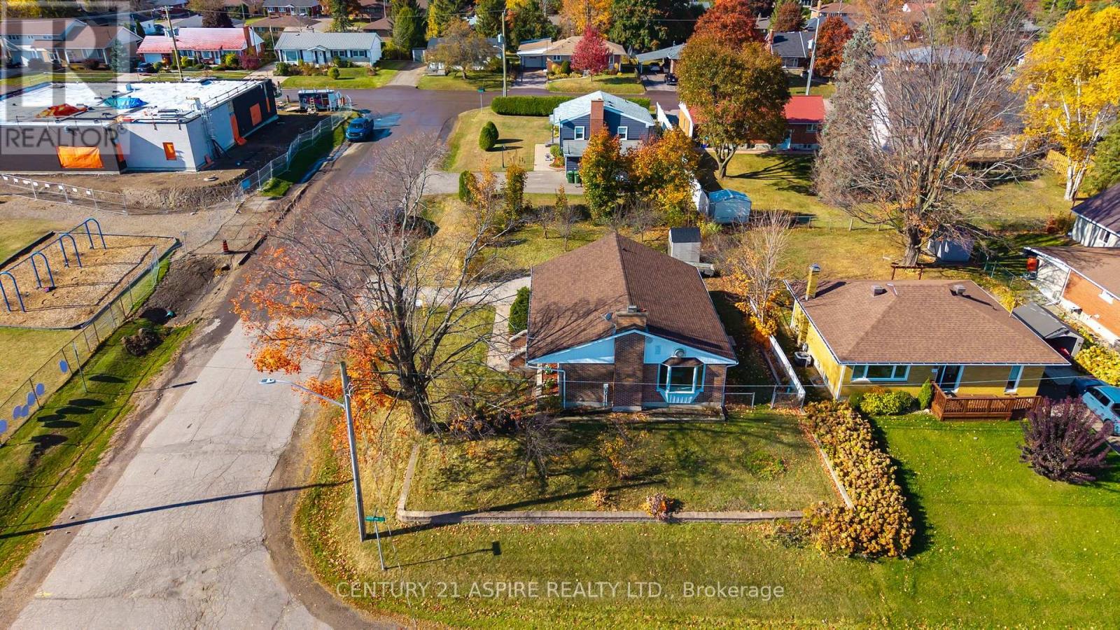 553 Champlain Street, Pembroke, Ontario  K8A 2W6 - Photo 48 - X12476275