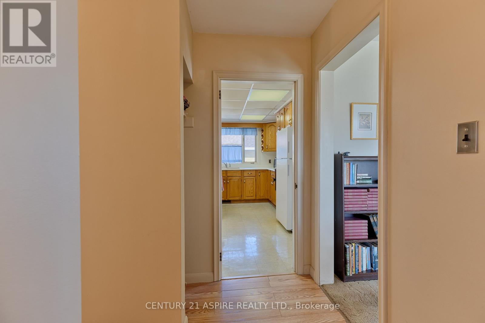 553 Champlain Street, Pembroke, Ontario  K8A 2W6 - Photo 7 - X12476275