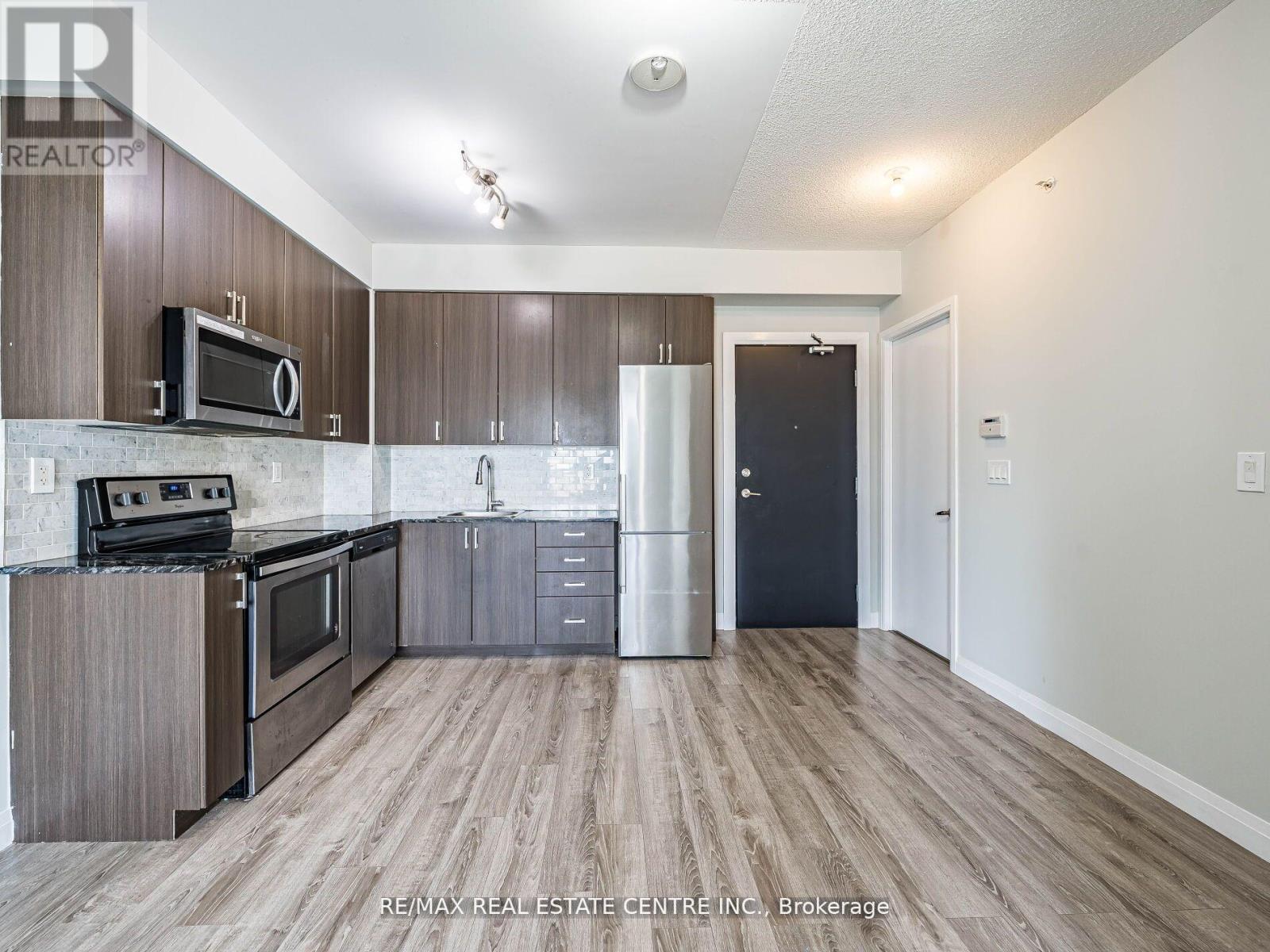 306 - 22 East Haven Drive, Toronto (Birchcliffe-Cliffside), Ontario  M1N 0B4 - Photo 3 - E12476178