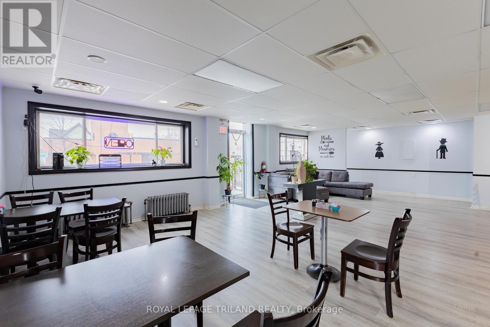41 Main Street E, Bluewater, Ontario  N0M 2T0 - Photo 7 - X12330833