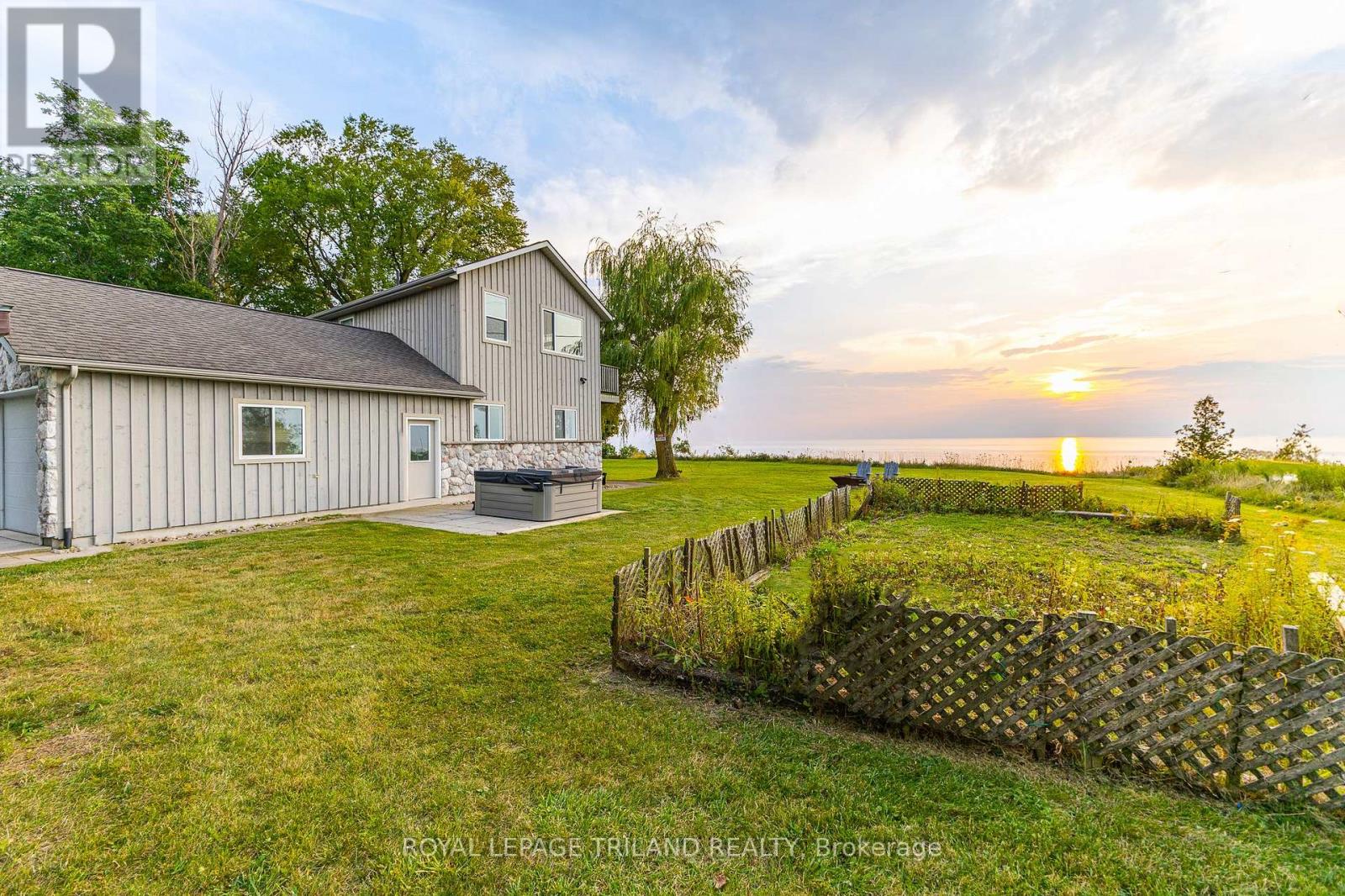 71899 Sunridge Crescent, Bluewater, Ontario  N0M 1N0 - Photo 38 - X12252353