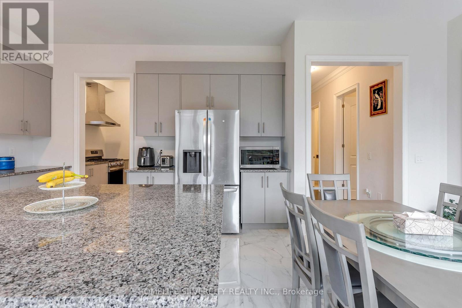 71 Raspberry Rdg Avenue, Caledon (Caledon East), Ontario  L7C 4N3 - Photo 19 - W12475996