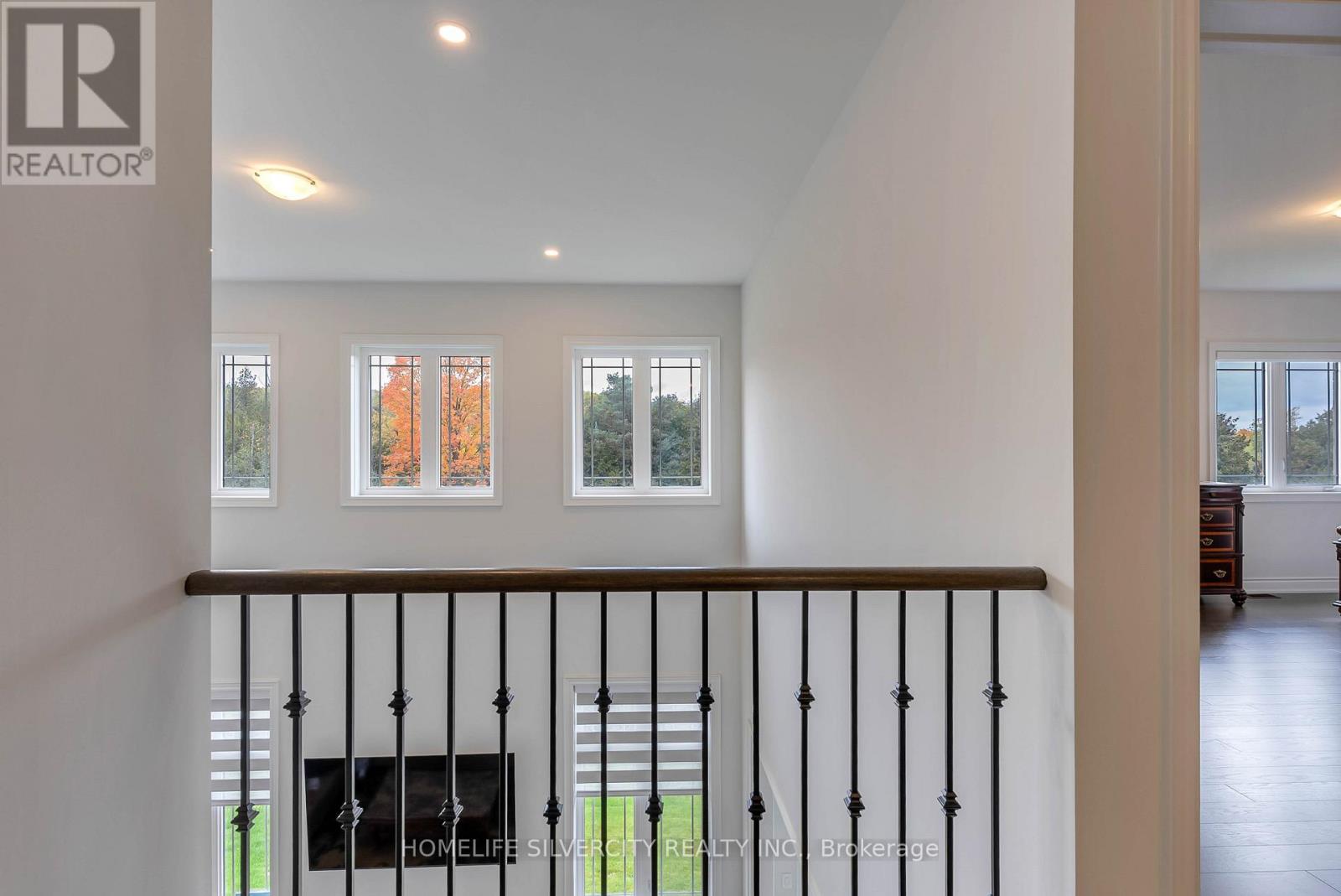 71 Raspberry Rdg Avenue, Caledon (Caledon East), Ontario  L7C 4N3 - Photo 44 - W12475996