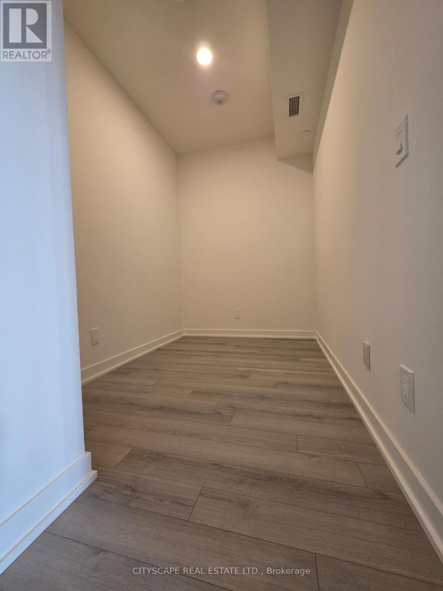 1201 - 3079 Trafalgar Road, Oakville, Ontario  L6H 8C5 - Photo 15 - W12476010