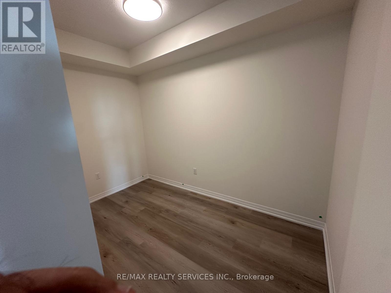 3105 - 15 Watergarden Drive, Mississauga, Ontario  L5R 0G8 - Photo 5 - W12476015