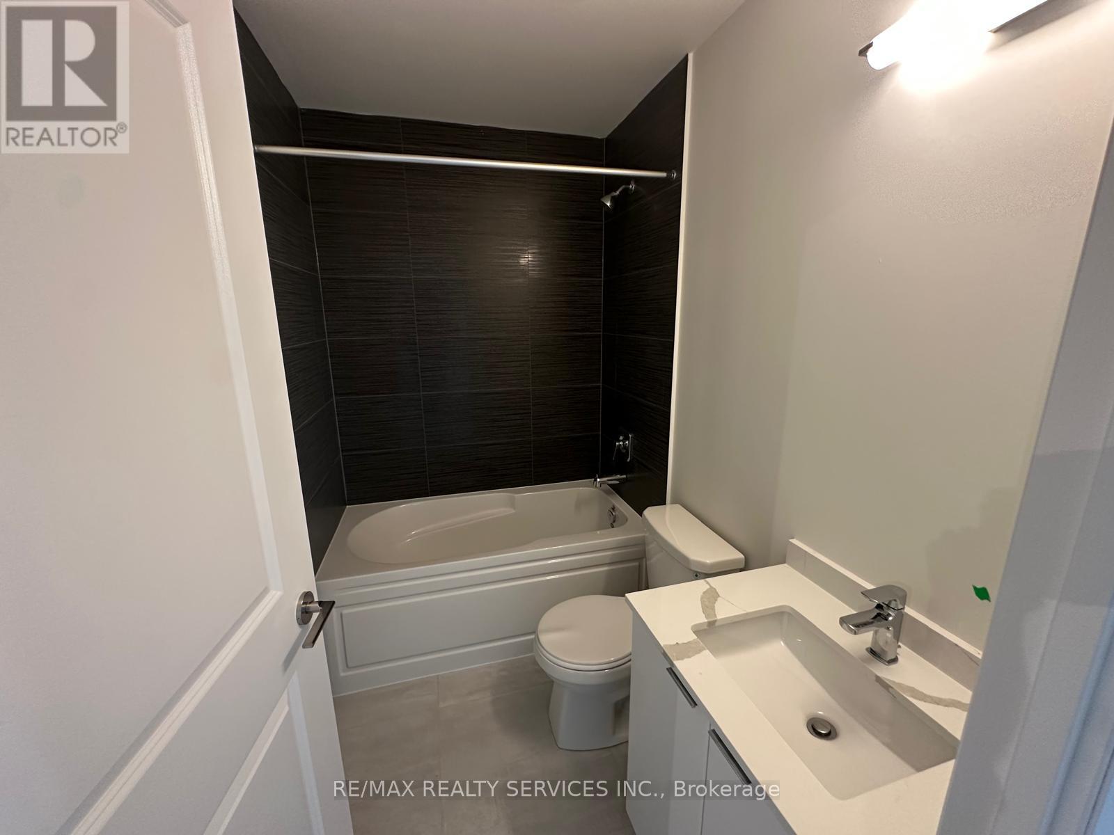 3105 - 15 Watergarden Drive, Mississauga, Ontario  L5R 0G8 - Photo 7 - W12476015
