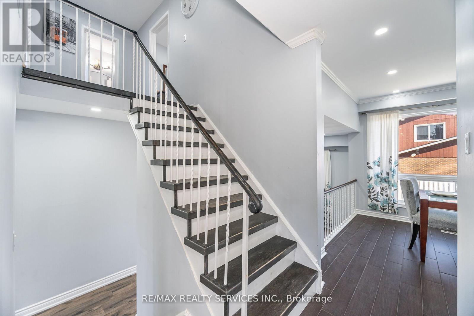 73 Blackthorn Lane, Brampton (Brampton North), Ontario  L6V 3K9 - Photo 22 - W12476033