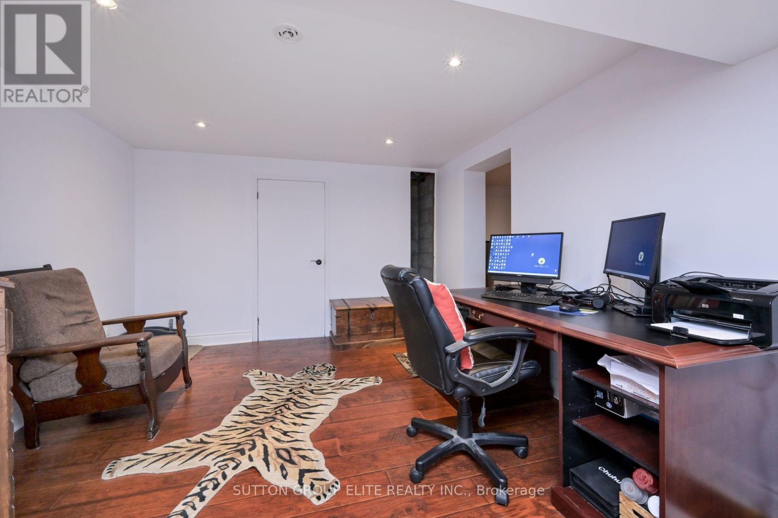 1238 Claredale Road, Mississauga (Mineola), Ontario  L5G 1T9 - Photo 10 - W12476036
