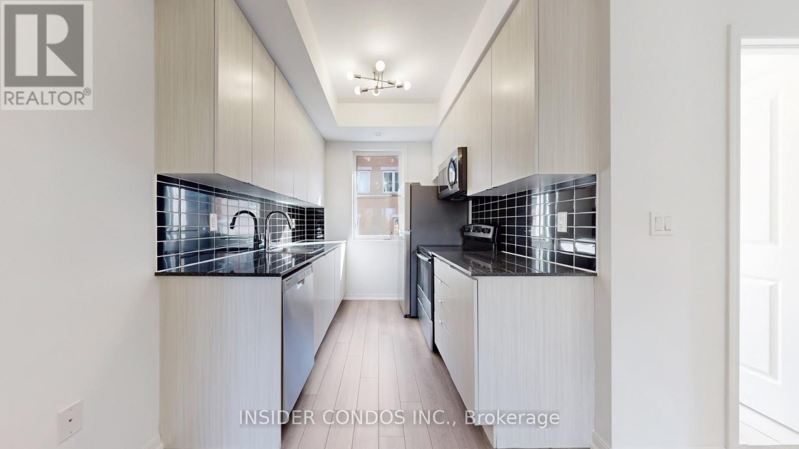 226 - 380 Hopewell Avenue, Toronto (Briar Hill-Belgravia), Ontario  M6E 2S2 - Photo 12 - W12476048